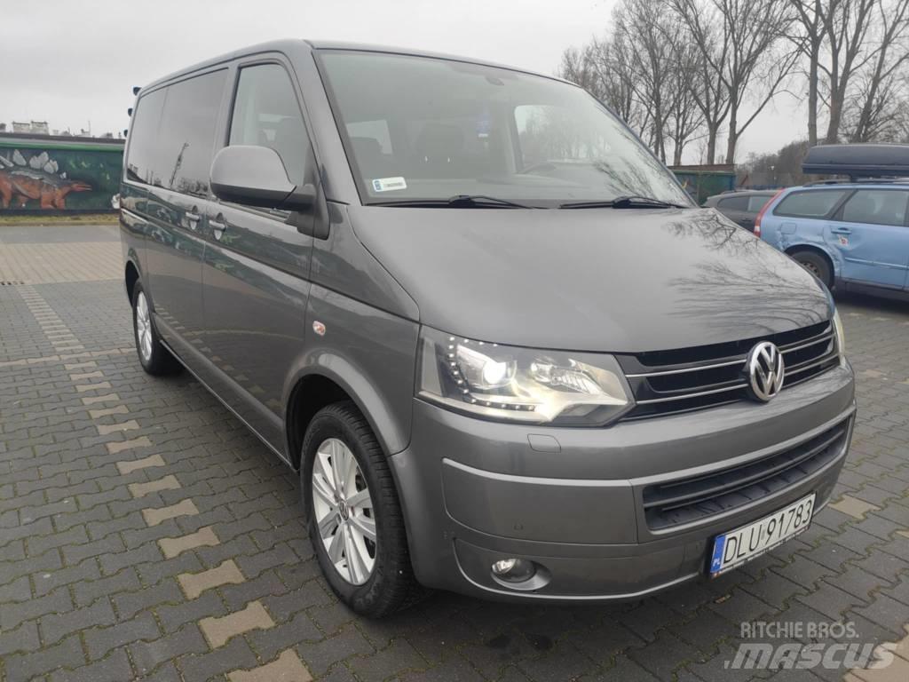 Volkswagen Multivan Minibussit