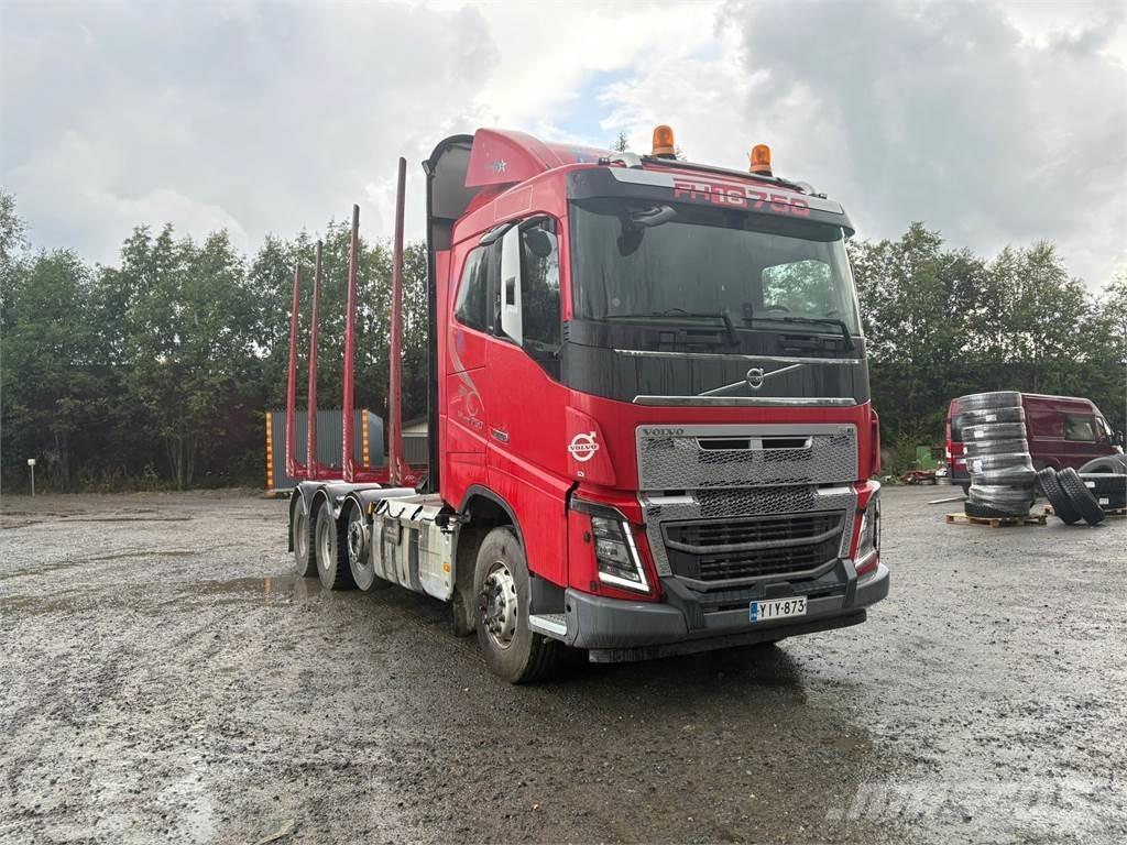 Volvo FH16 Puuautot