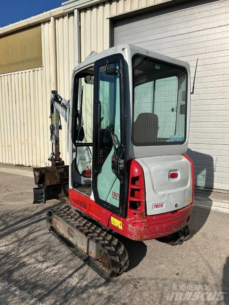 Takeuchi TB216 Minikaivukoneet < 7t