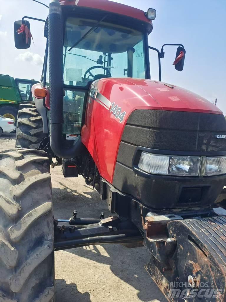 Case IH FARMALL 1404 Traktorit