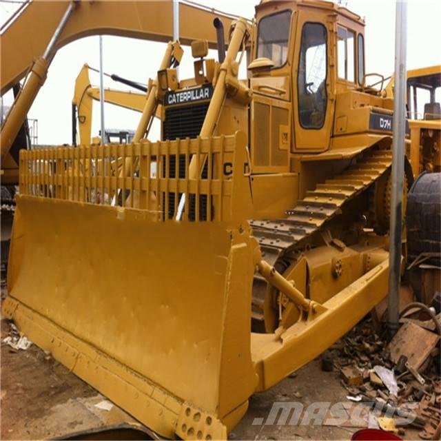 CAT D7H Telaketjupuskutraktorit