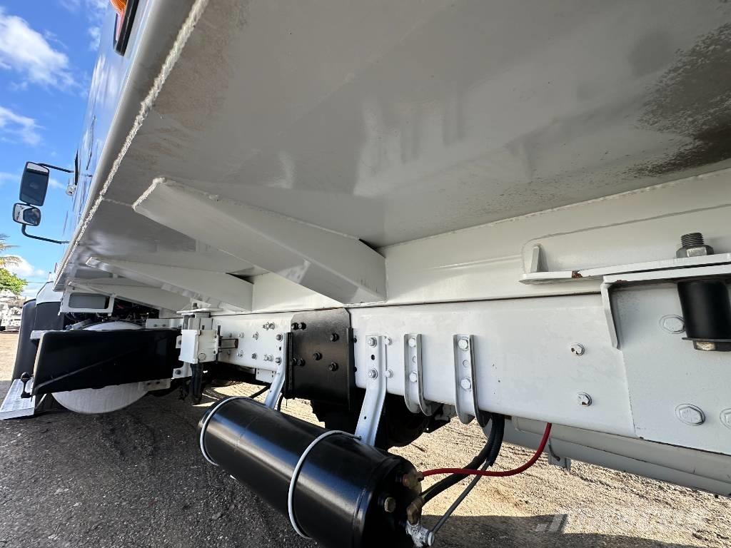 Freightliner 114 SD Jäteautot