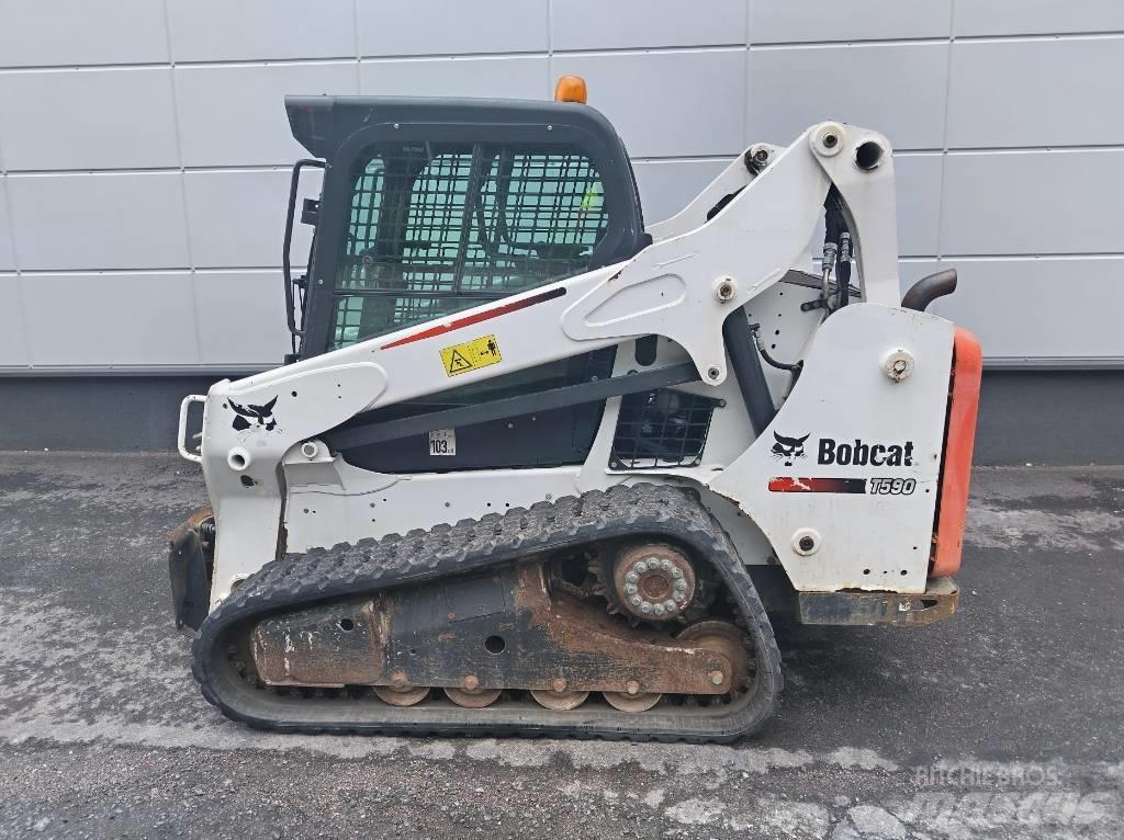 Bobcat T 590 Liukuohjatut kuormaajat