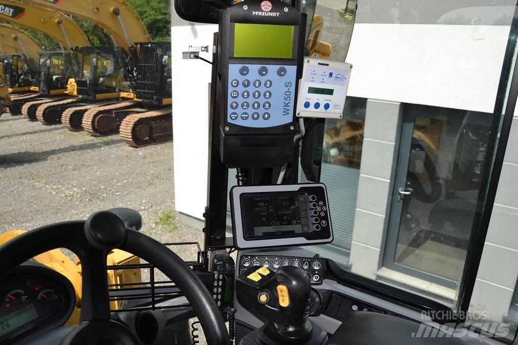 CAT 938 M Pyöräkuormaajat