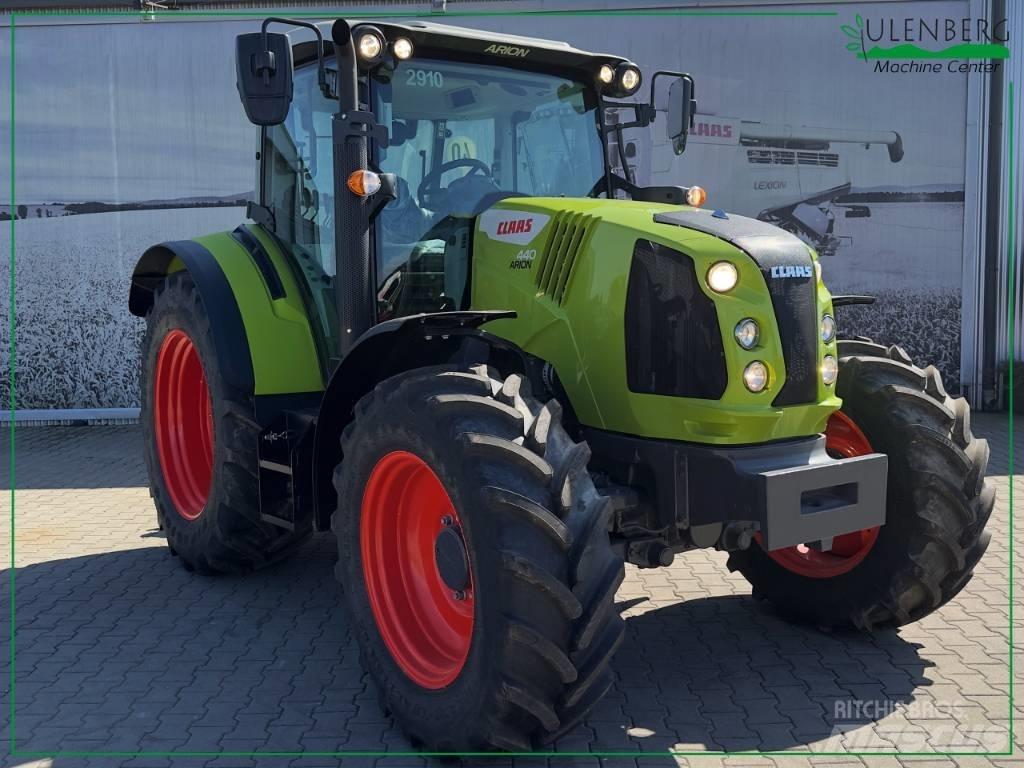 CLAAS ARION 440 Traktorit