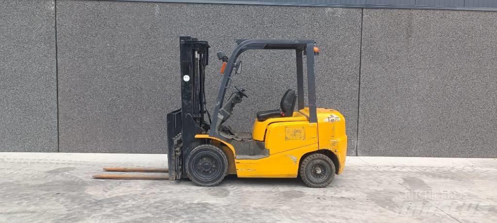 TCM FD25T3 Dieseltrukit