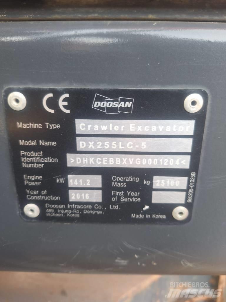 Doosan DX 255 LC-5 Telakaivukoneet