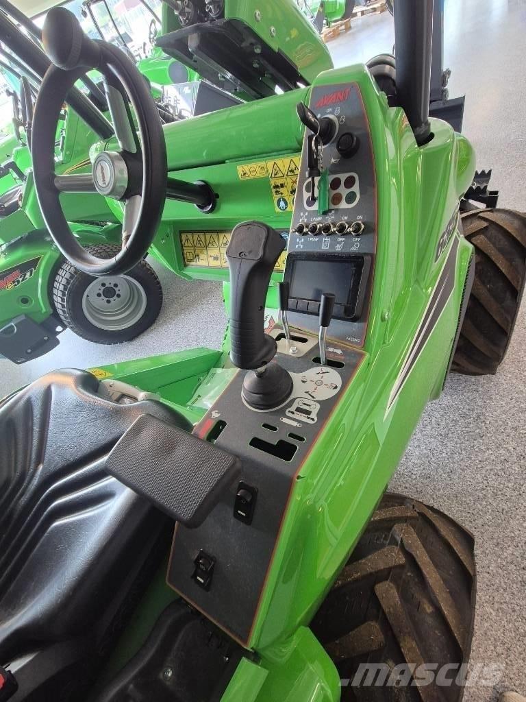 Avant 635 Liukuohjatut kuormaajat