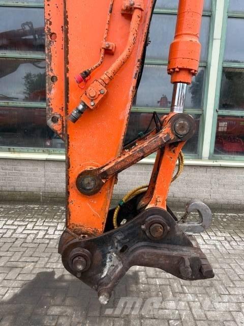 Hitachi ZX 210 LC-3 Telakaivukoneet
