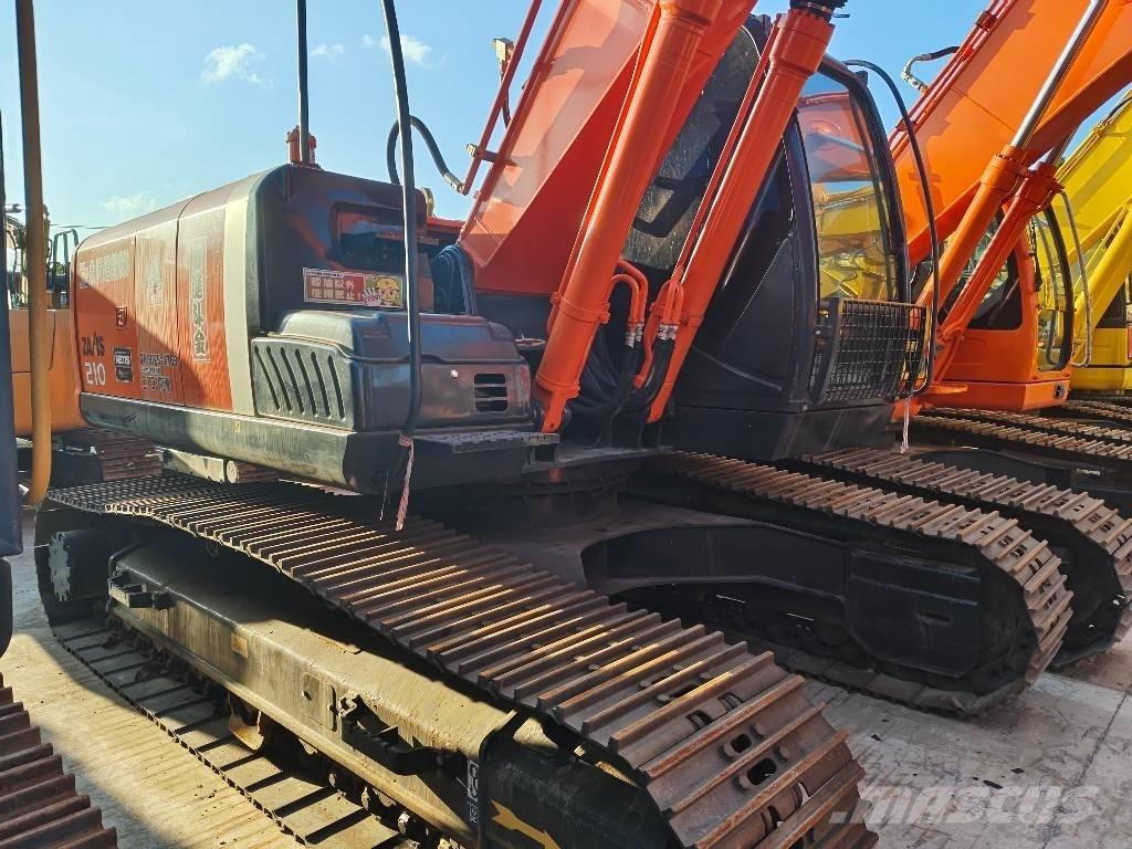 Hitachi ZX 210 Telakaivukoneet