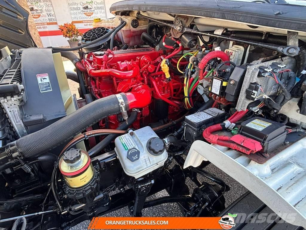 Freightliner M2 Umpikorikuorma-autot