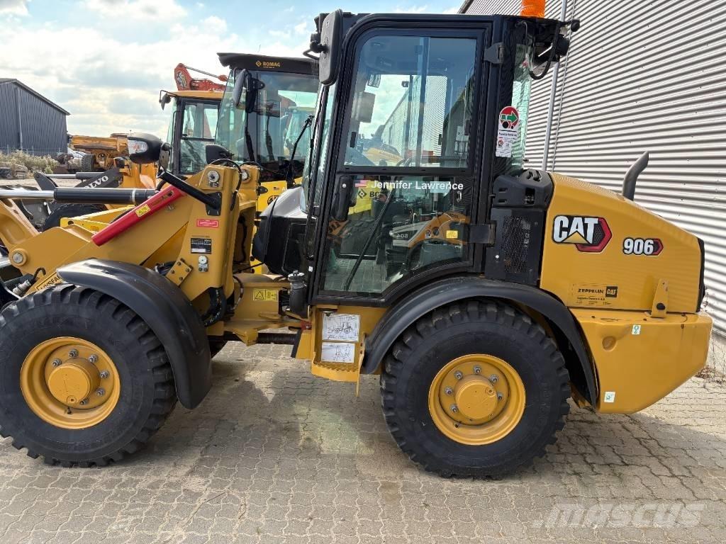 CAT 906 Pyöräkuormaajat