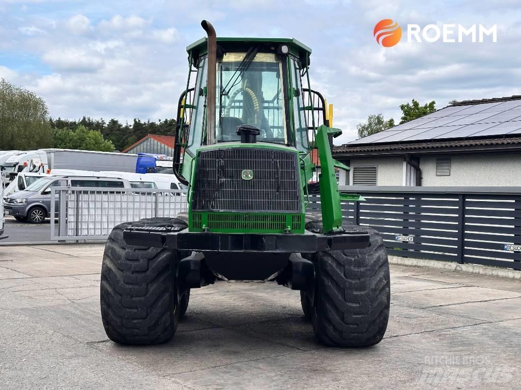 John Deere 1110 D Kuormatraktorit