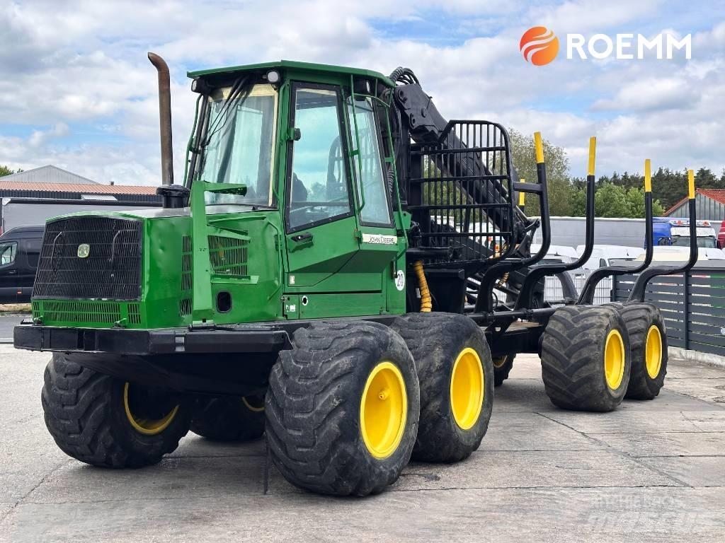 John Deere 1110 D Kuormatraktorit
