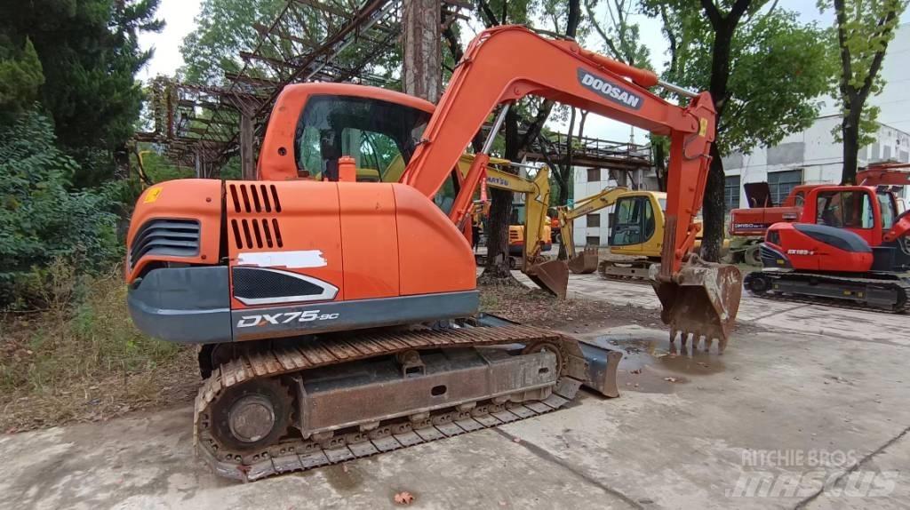 Doosan DX 75-9 C Telakaivukoneet