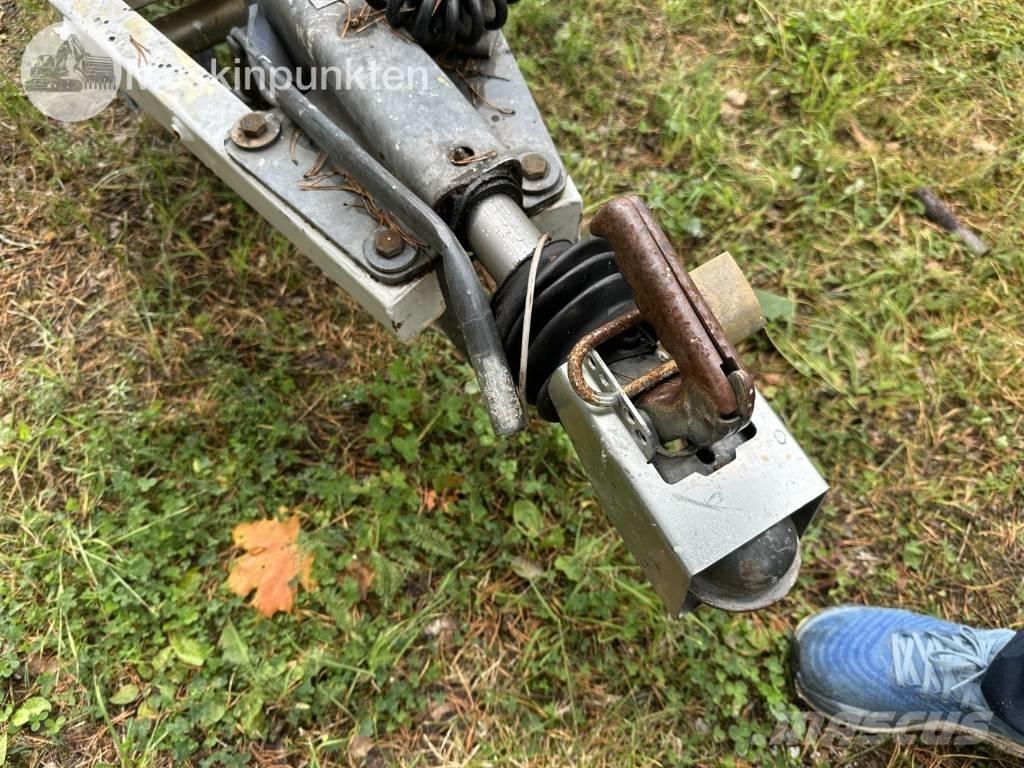 Dino 180 T Hinattavat henkilönostimet