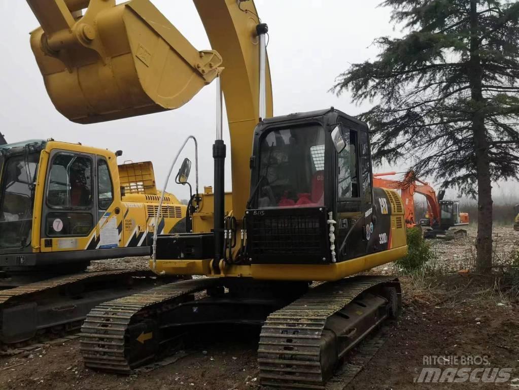 CAT 320 D L Telakaivukoneet