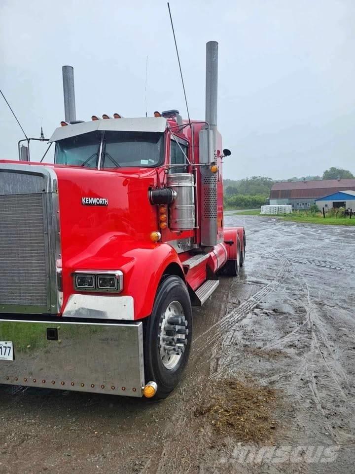 Kenworth W 900 L Vetopöytäautot