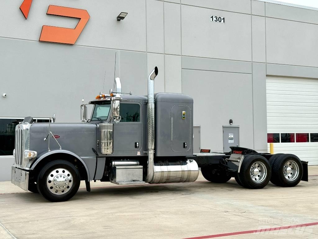 Peterbilt 389 Vetopöytäautot