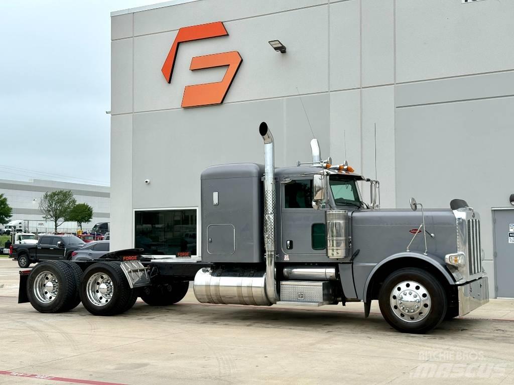 Peterbilt 389 Vetopöytäautot