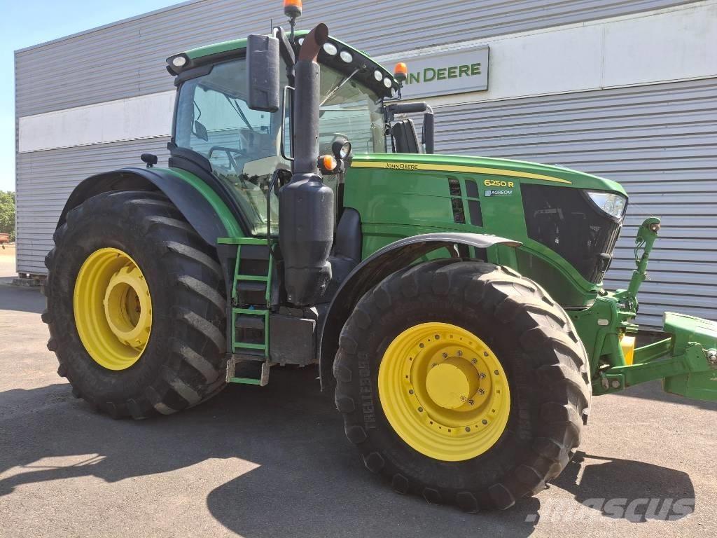 John Deere 6250R Traktorit