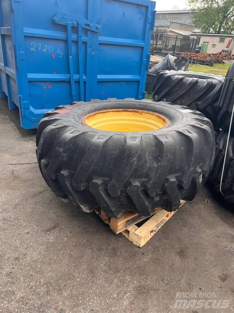 Nokian 700/70-34 Renkaat ja vanteet