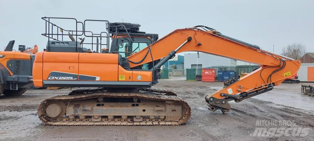 Doosan DX225LC-5 Telakaivukoneet