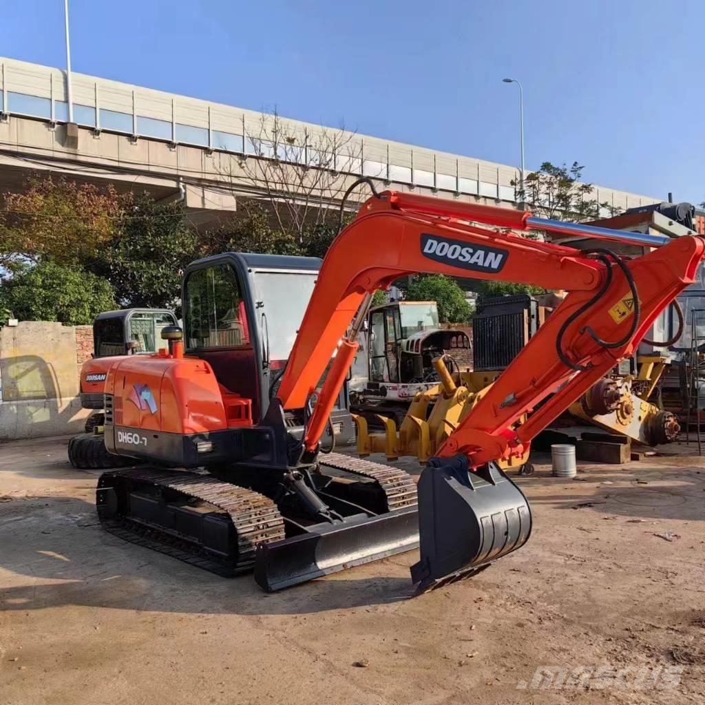 Doosan DH 60-7 Minikaivukoneet < 7t