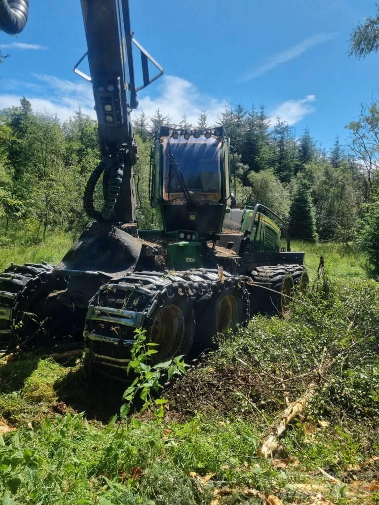 John Deere 1170 G Harvesterit