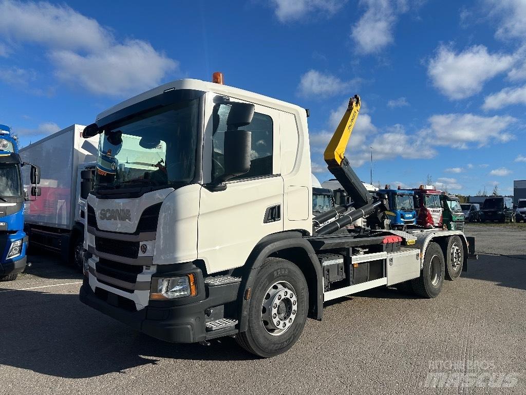 Scania P 360 Koukkulava kuorma-autot