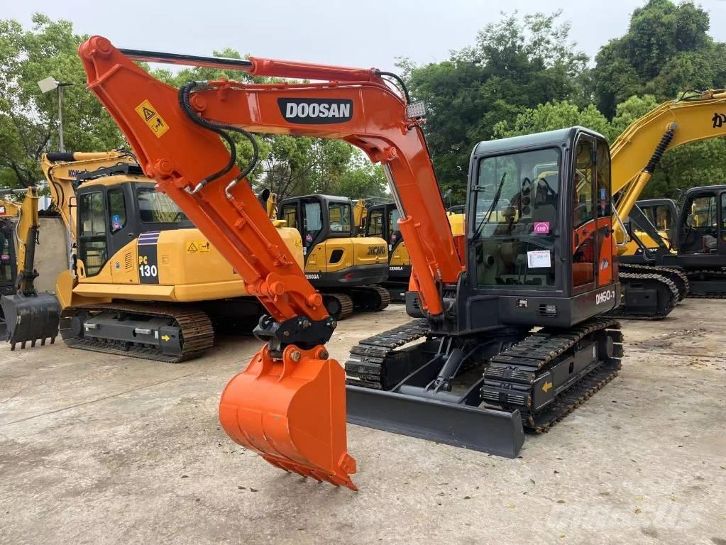 Doosan DH 60-7 Minikaivukoneet < 7t