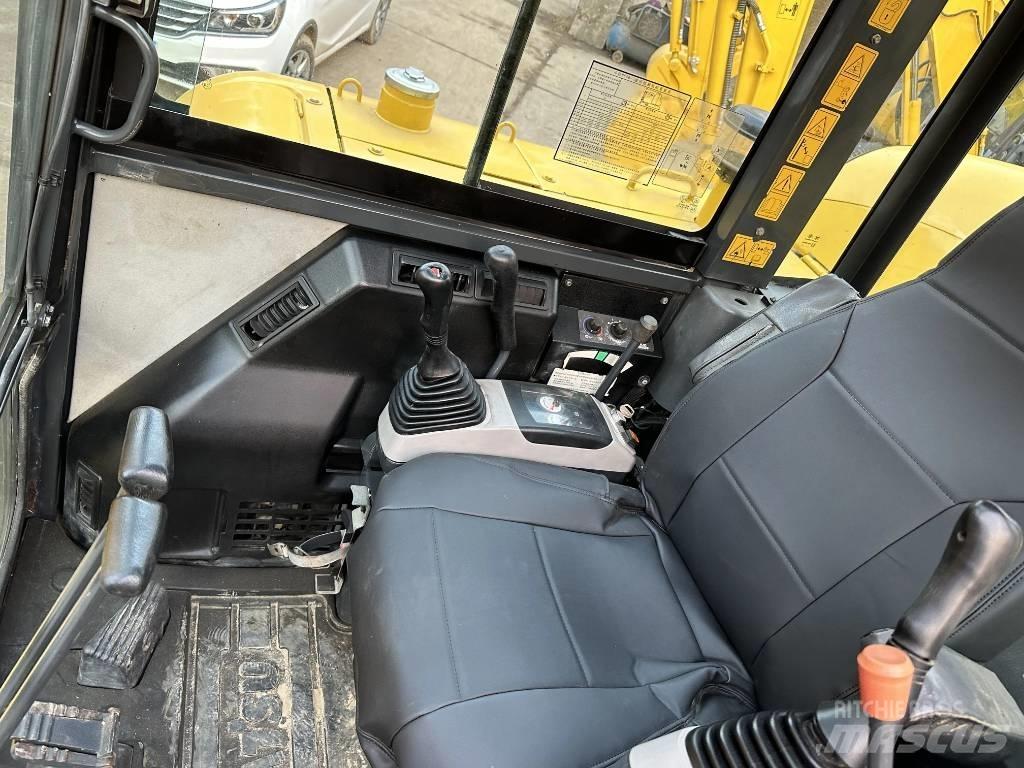 Komatsu PC56-7 Minikaivukoneet < 7t