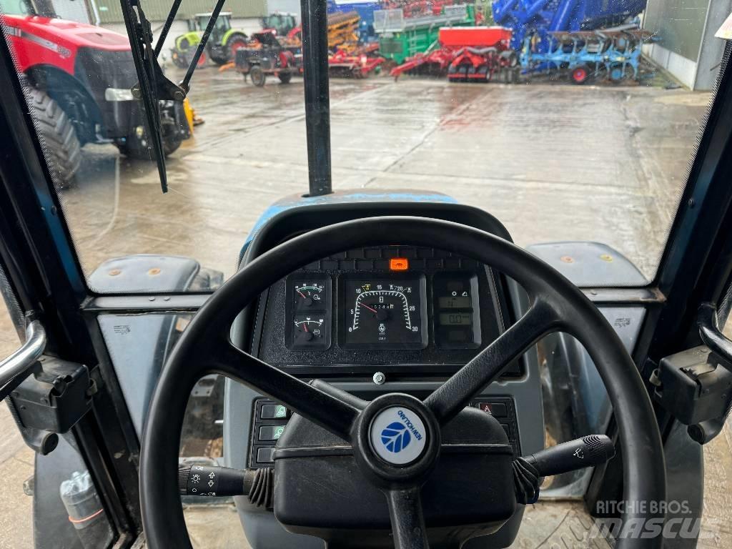 New Holland TS 100 Traktorit
