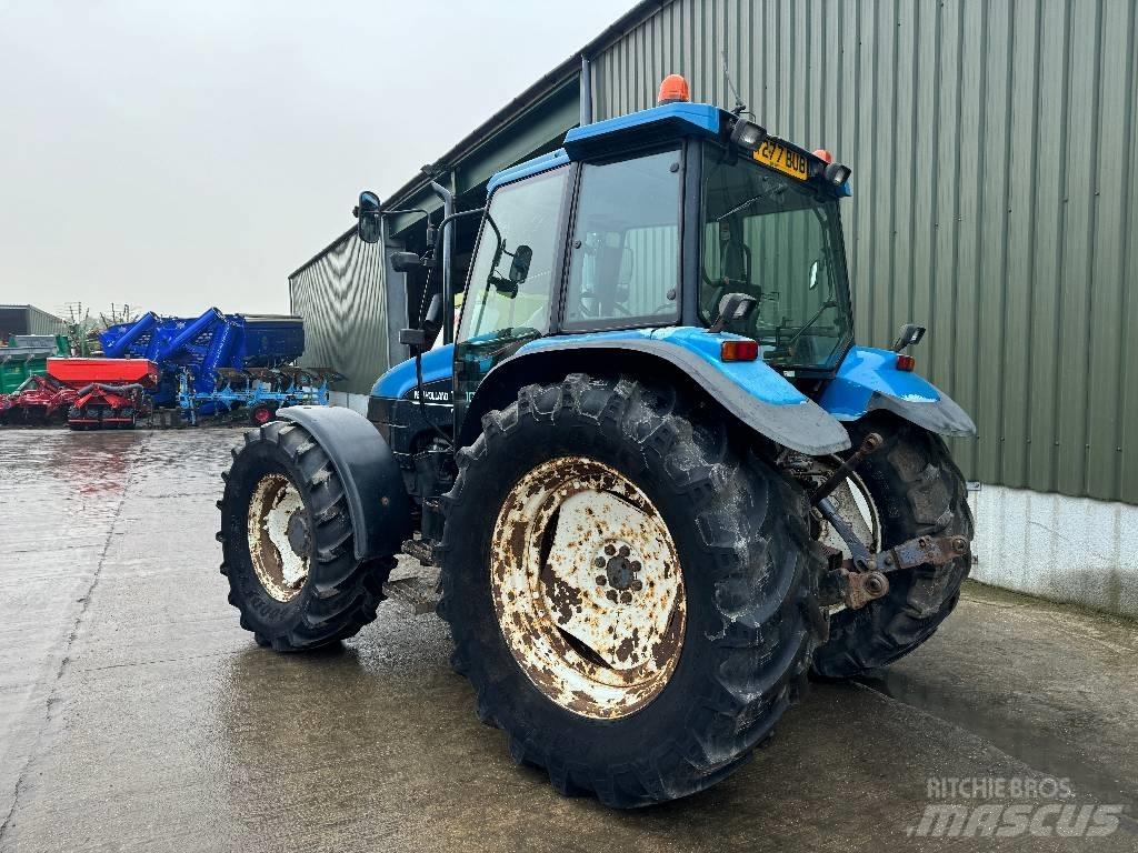 New Holland TS 100 Traktorit