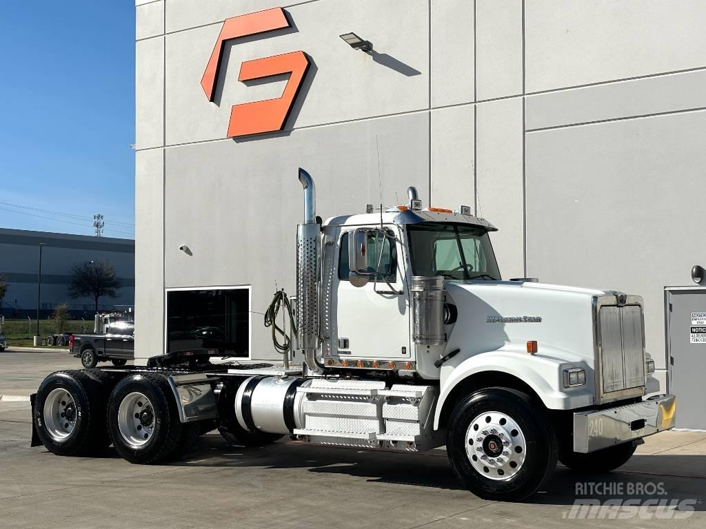 Western Star 4900 Vetopöytäautot