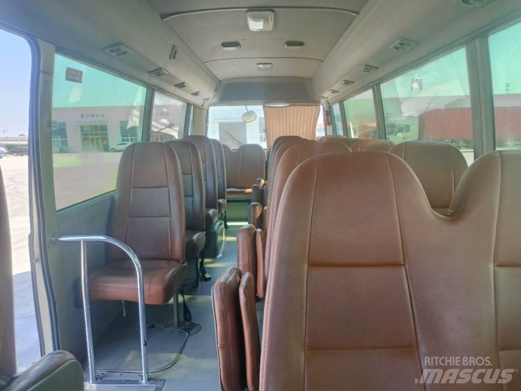 Toyota Coaster Bus Minibussit
