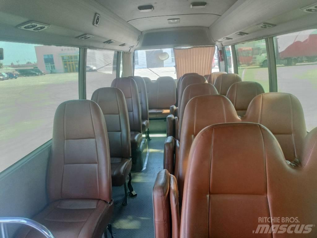 Toyota Coaster Bus Minibussit