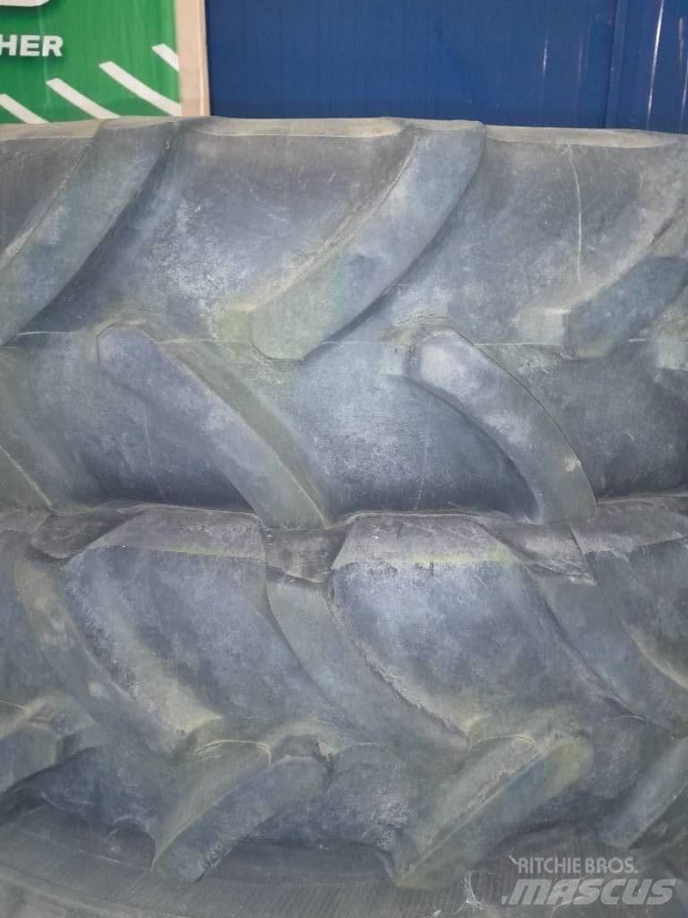 Michelin 9,5-32 Renkaat ja vanteet