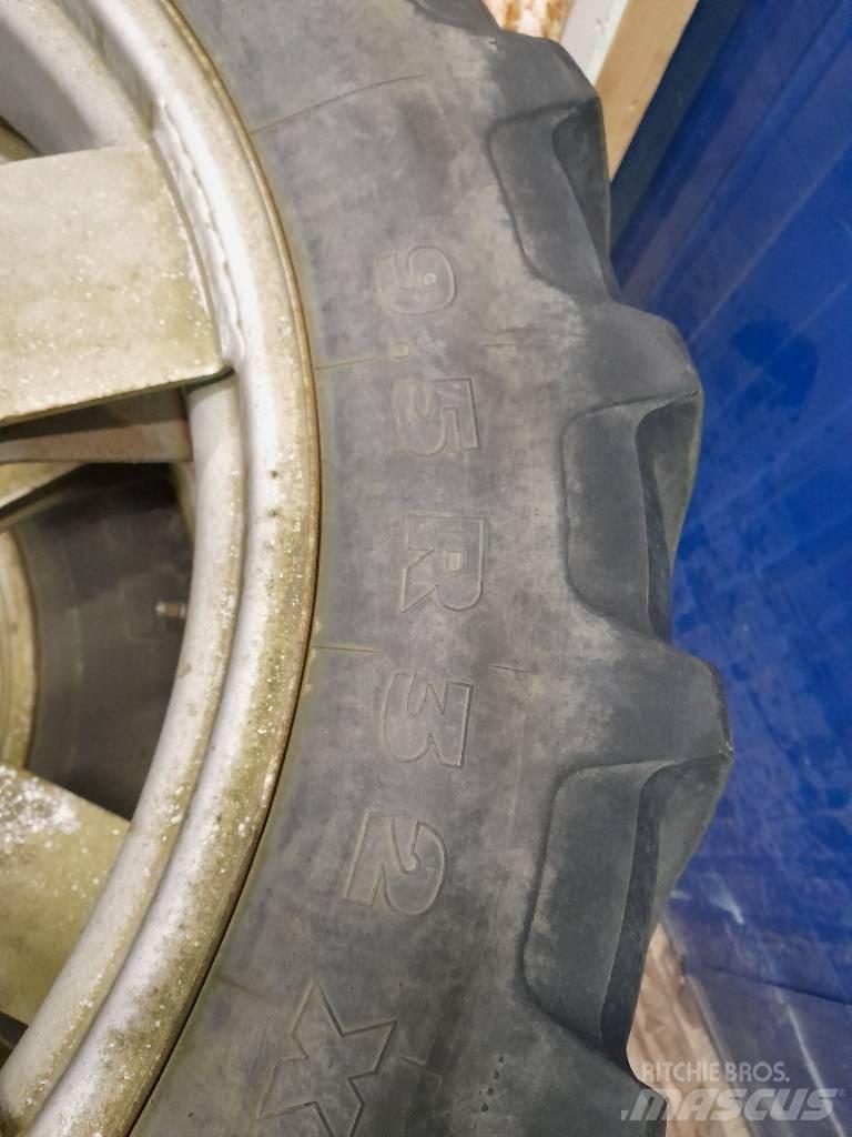 Michelin 9,5-32 Renkaat ja vanteet