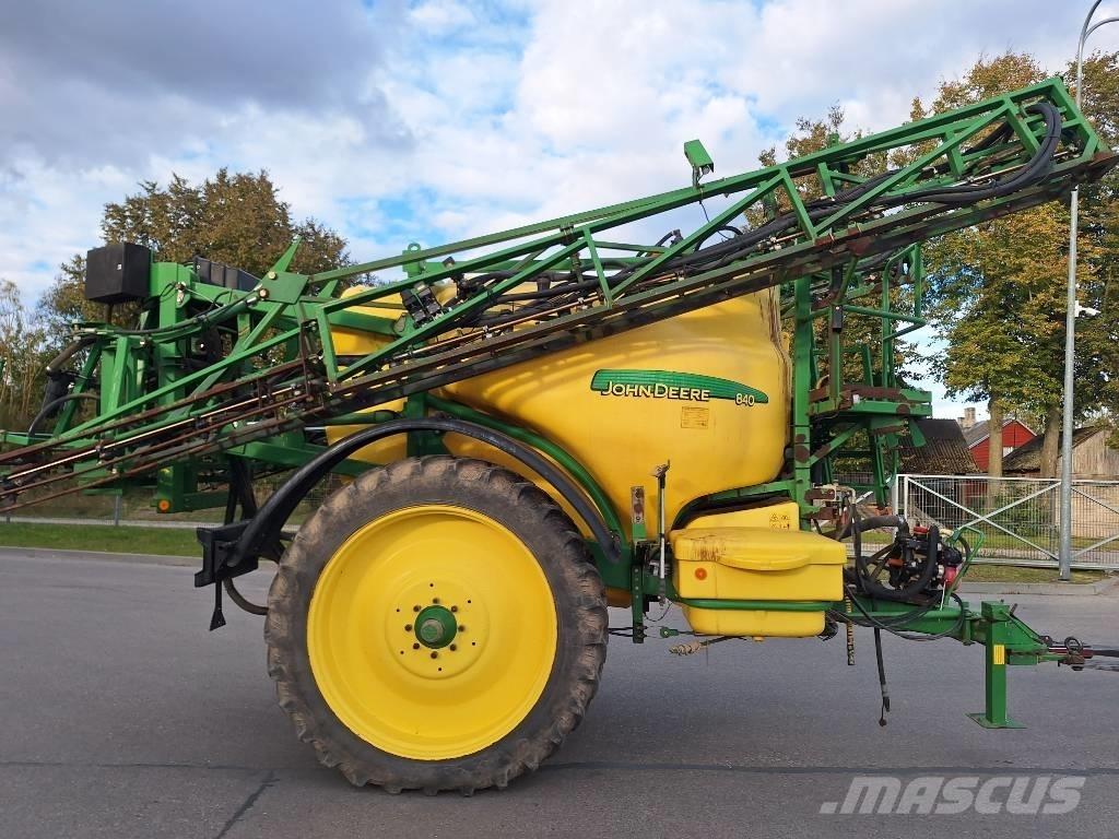 John Deere 840 Hinattavat ruiskut