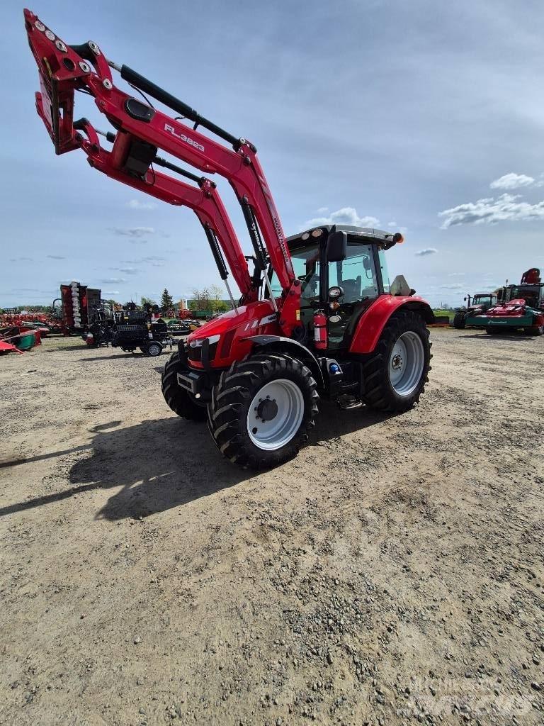 Massey Ferguson 5713 Traktorit