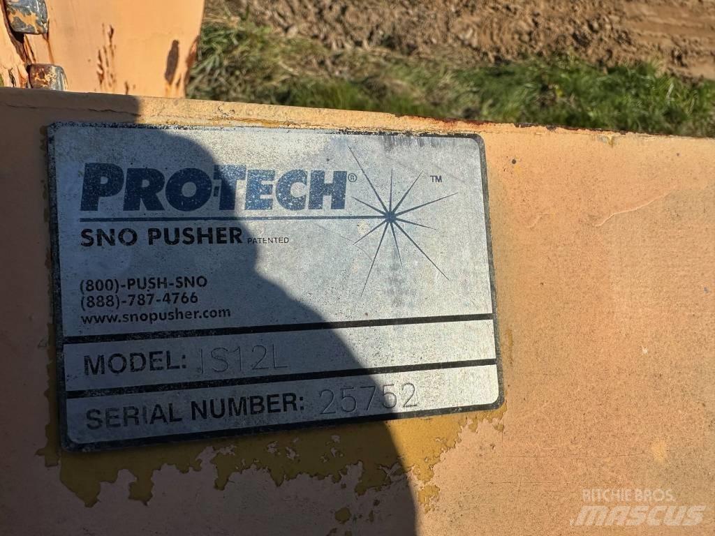  Pro tech LS12' Etukuormaimen varusteet