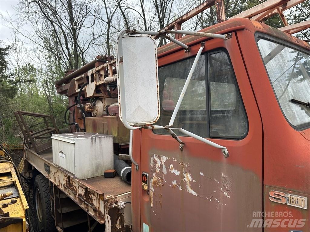 Navistar 1854 Lava-kuorma-autot