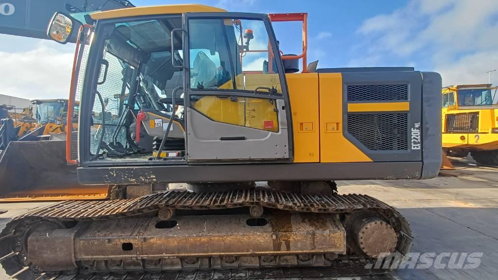 Volvo EC 220 ENL Telakaivukoneet
