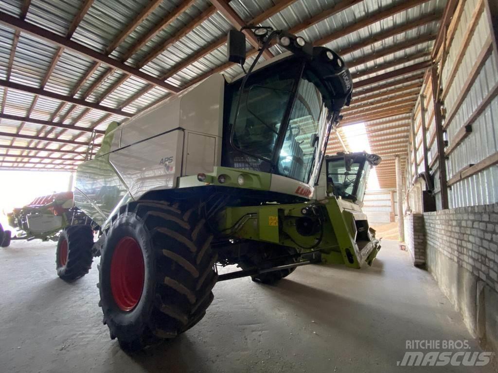 CLAAS Tucano 450 Leikkuupuimurit