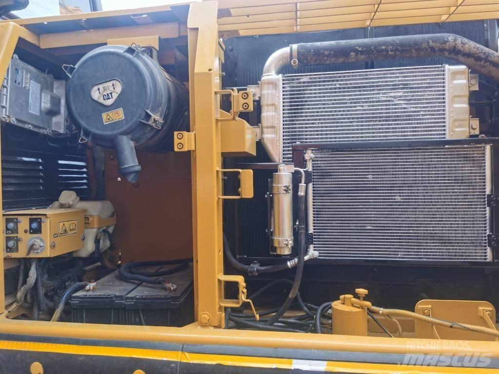 CAT 320 D Telakaivukoneet