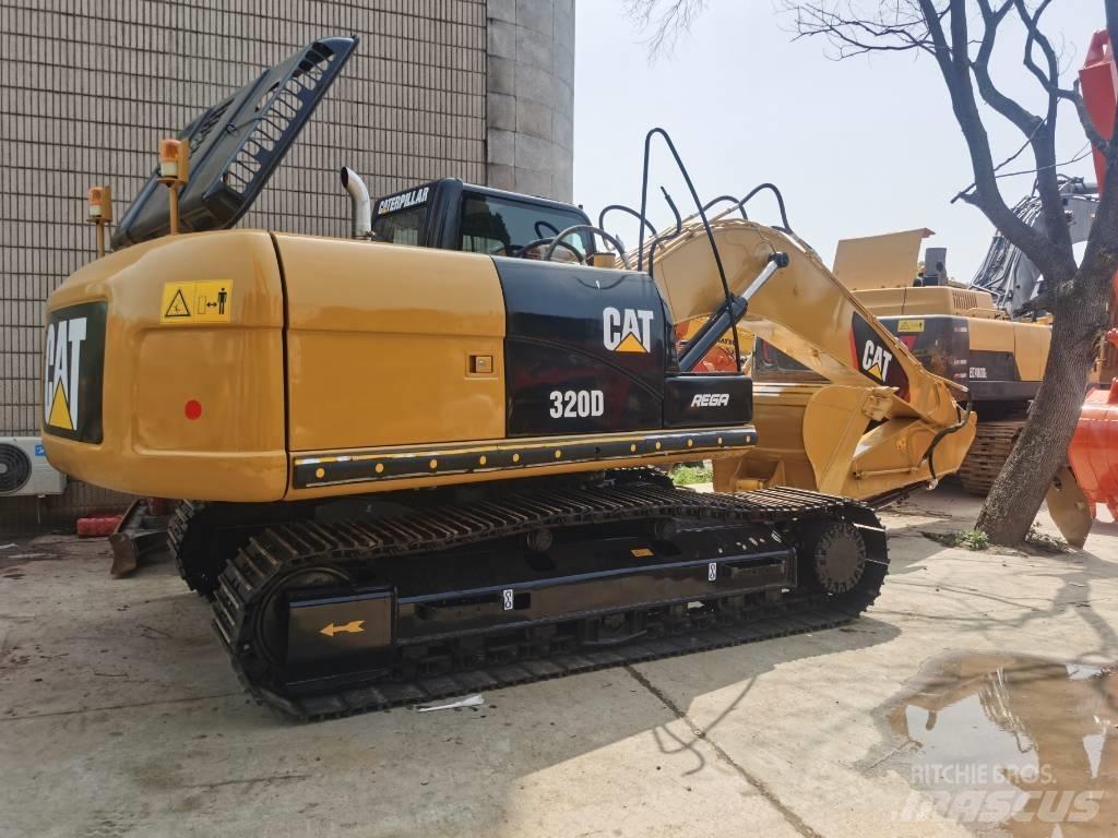 CAT 320 D Telakaivukoneet