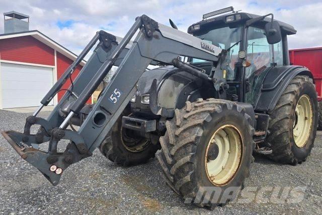 Valtra N141 HiTech Traktorit