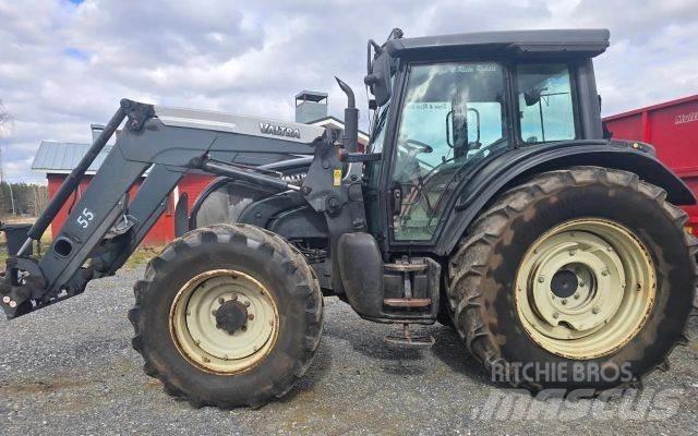 Valtra N141 HiTech Traktorit