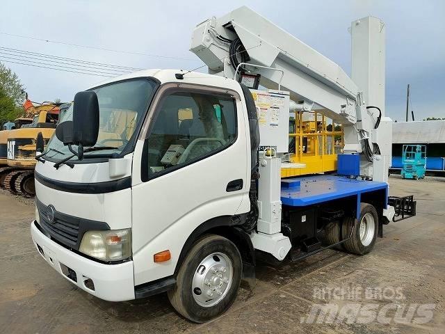 Tadano BT-110-1 Nostolava-autot